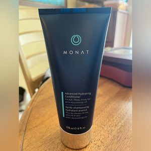 Monat Advanced Hydrating Conditioner - Brand New!